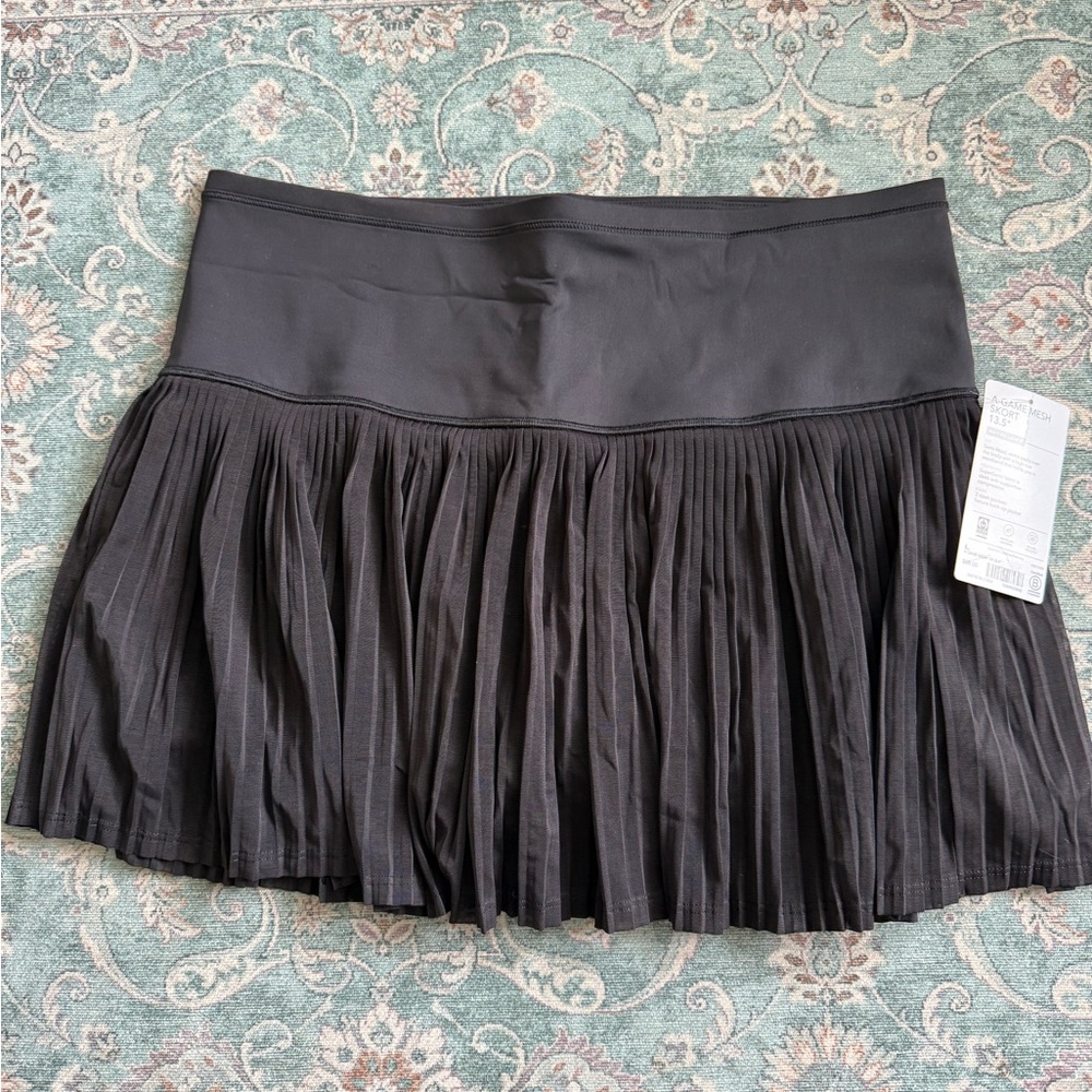 Athleta Size L 13.5 Inch a Game Mesh Skort